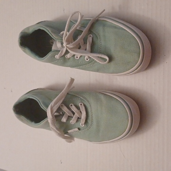 4/$40 Mint Green Vans Sneakers - Size US 3 (Missy) - Picture 2 of 12